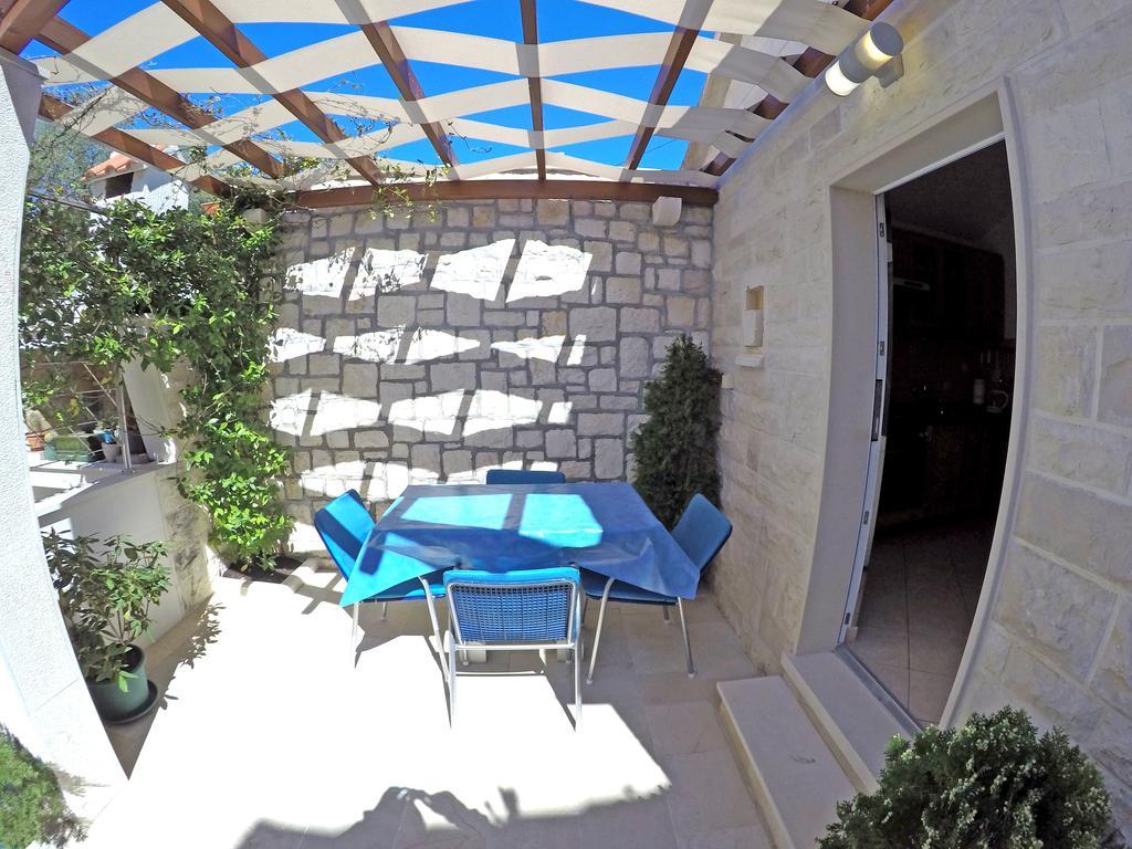 Apartments Ivic Bol Exterior foto